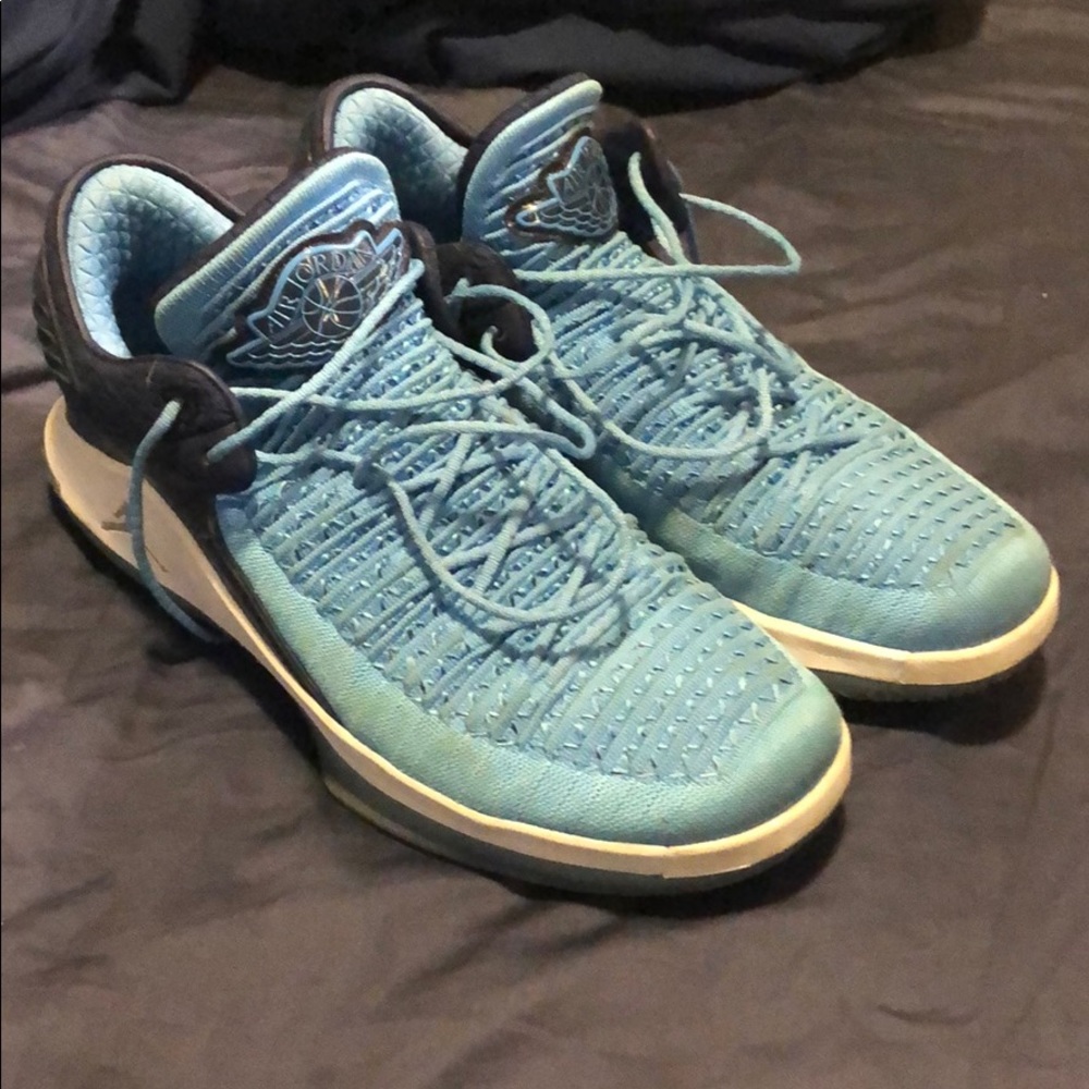 Jordan 32 Low “UNC”